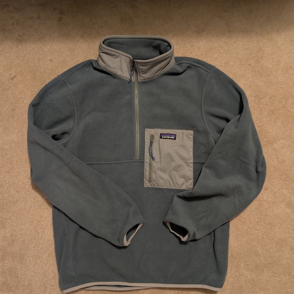 Patagonia Charcoal and Taupe Fleece Pullover